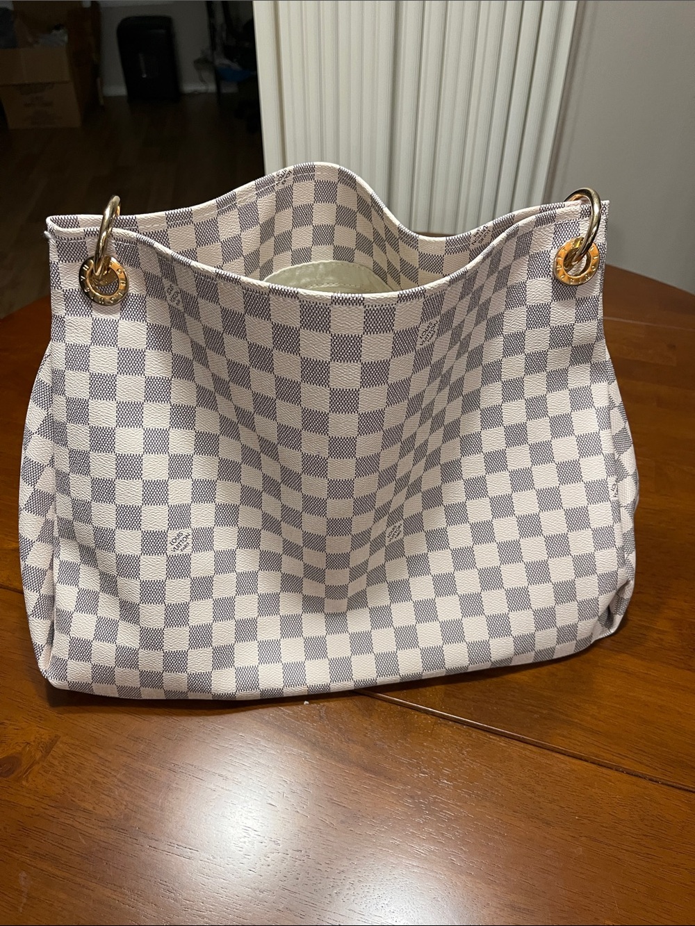 Checker white and gray bag